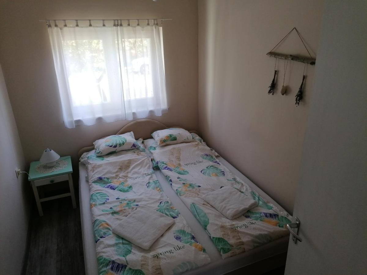 Menta Apartman Mezőkövesd Екстериор снимка