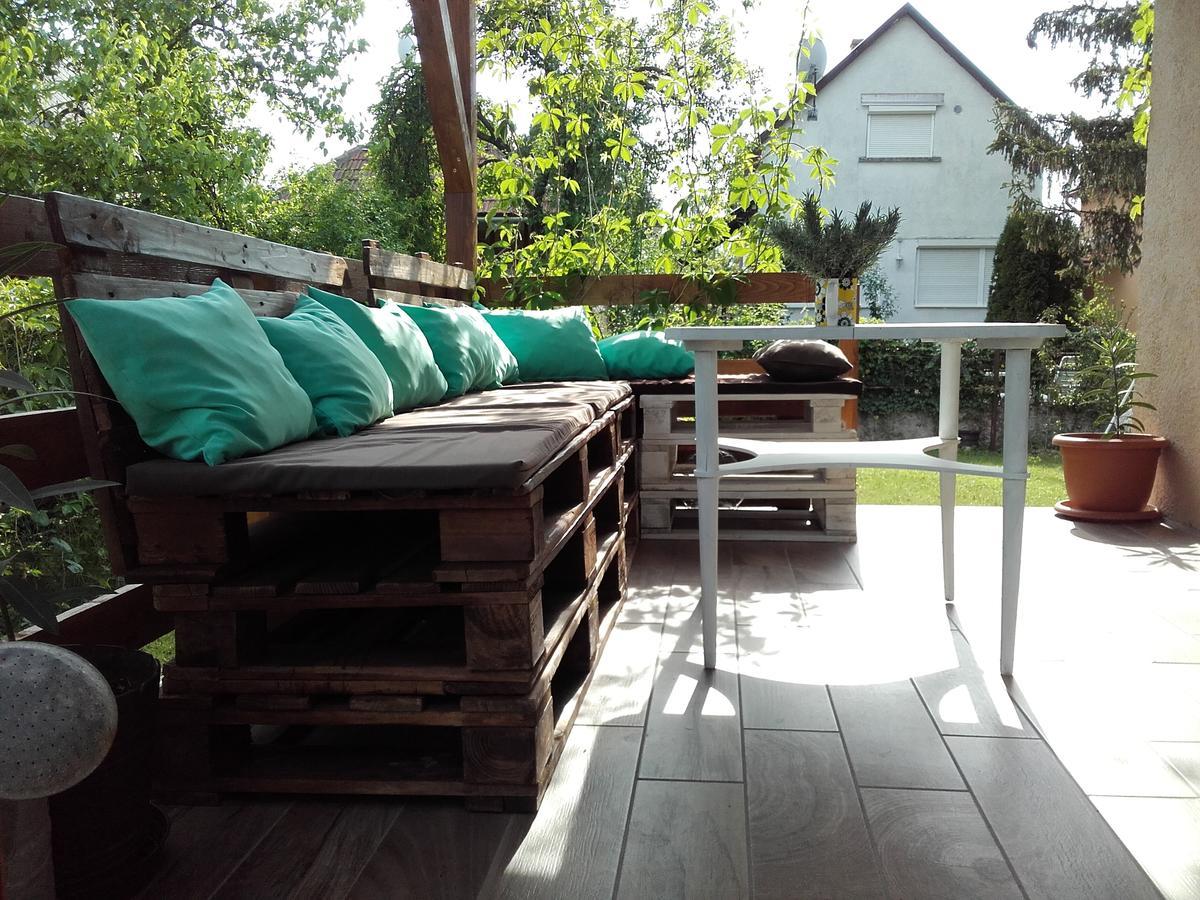 Menta Apartman Mezőkövesd Екстериор снимка