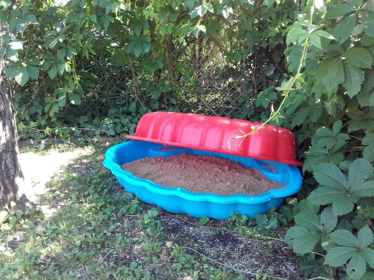Menta Apartman Mezőkövesd Екстериор снимка