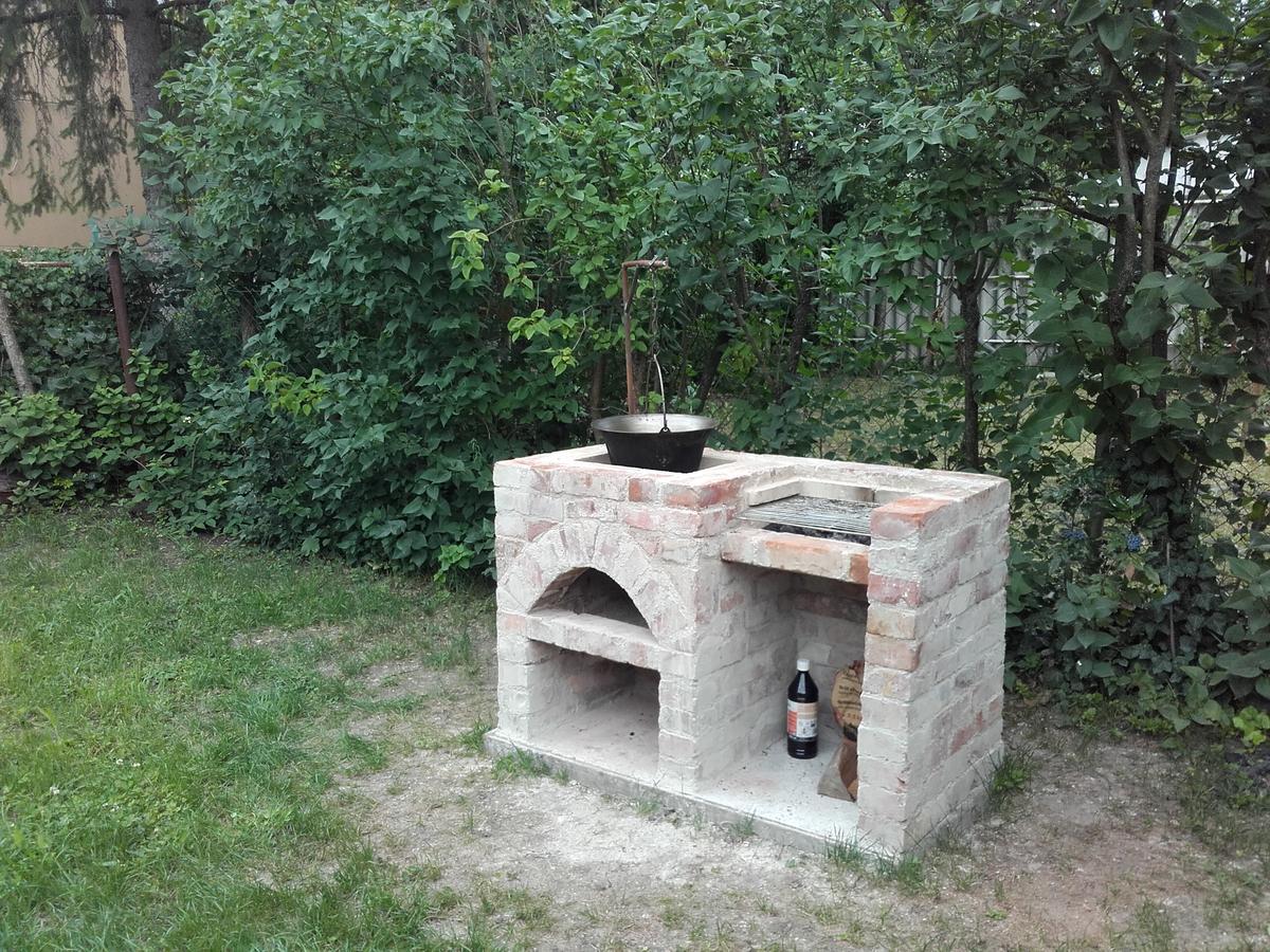 Menta Apartman Mezőkövesd Екстериор снимка